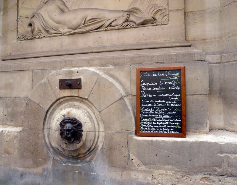 Fontaine haudriettes avec ardoise