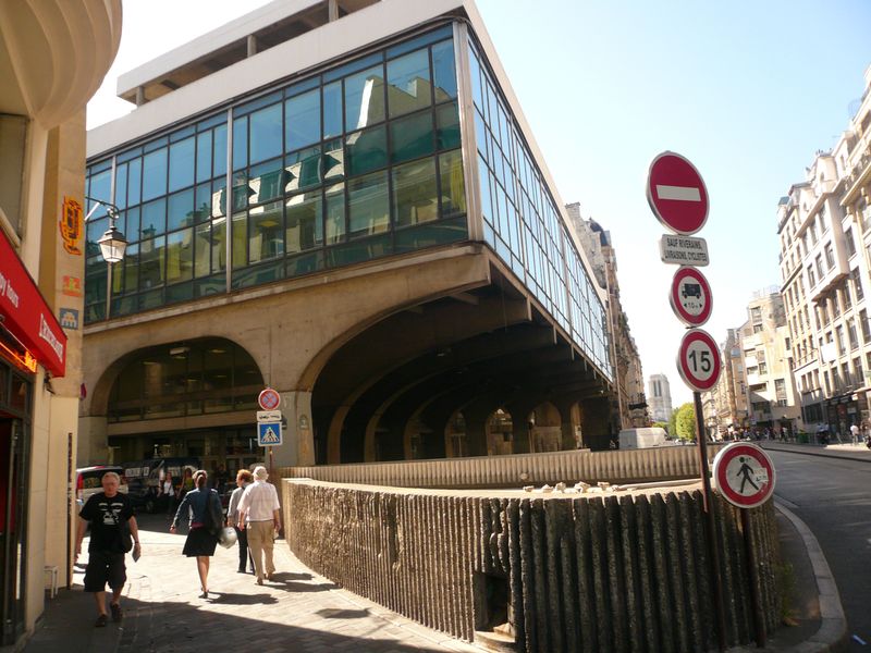 Saint merri piscine école