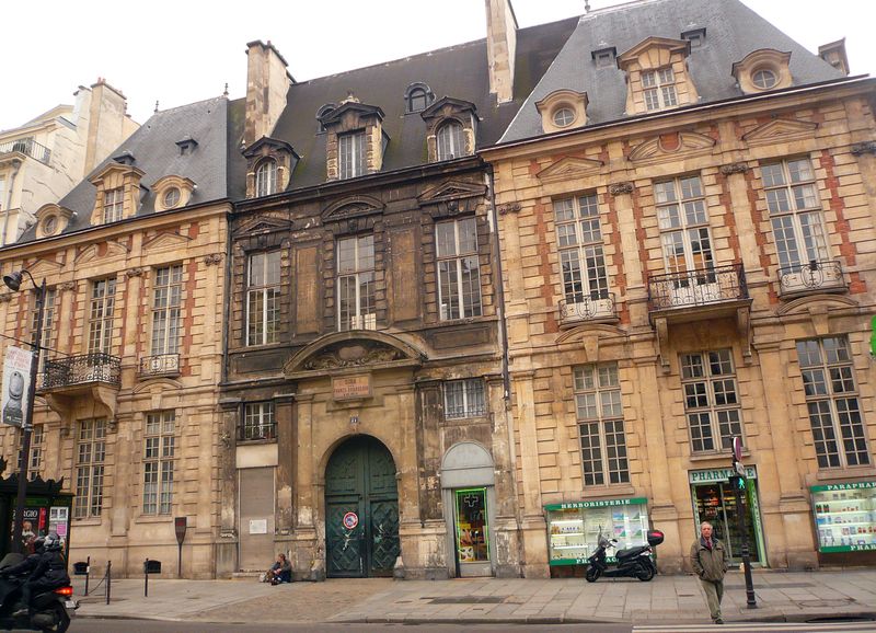 St antoine 21 hôtel de mayenne façade actuelle