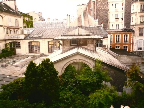 Turenne 39 cour et gloriette