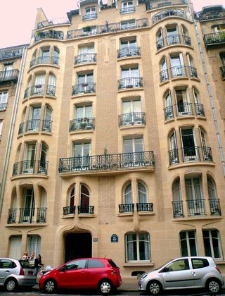 Guimard façade 17 rue la fontaine