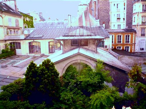 Turenne 39 cour et gloriette