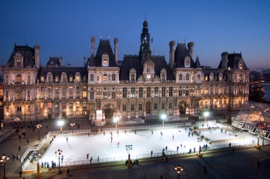 Patinoire-de-lHotel-de-Ville-Paris-Noel