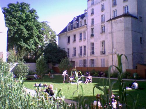 Jardin-francs-bourgeois-rosiers