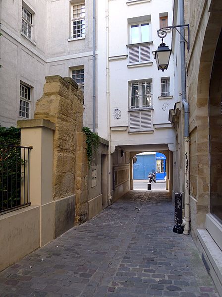 448px-P1030858_Paris_IV_rue_Eginhard_rwk