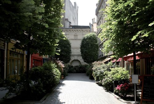 Paris Marais rue du treÌsor 2 Â© Nicolas Jacquet