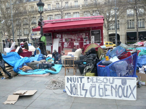 Nuit debout sleeping zoom