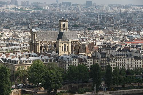 Église_Saint-Gervais-Saint-Protais_from_Notre-Dame_de_Paris_02