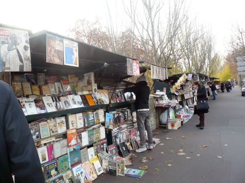 Bouquinistes quai de l'Hôtel de Ville