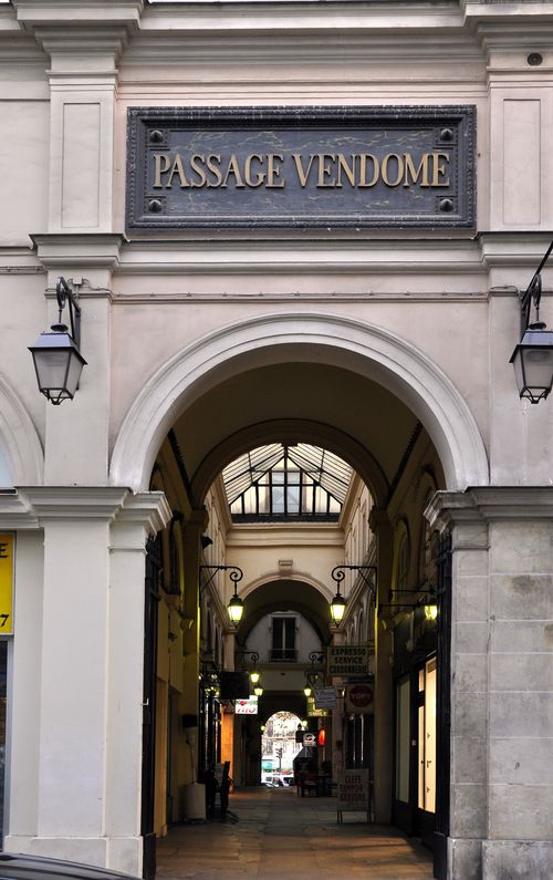 Passage_Vendôme_Paris_3e_001