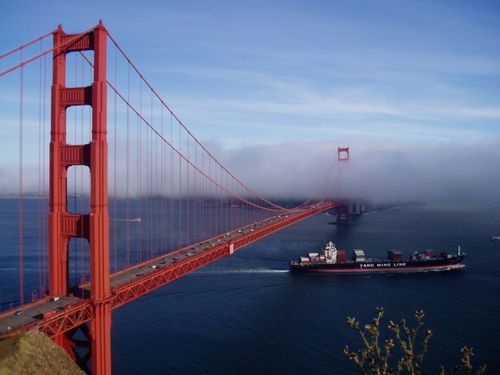 Golden_Gate_Bridge_Yang_Ming_Line