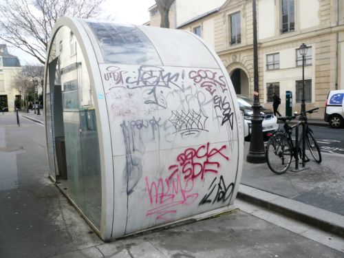 Station autolib la perle taguée 23 02 16