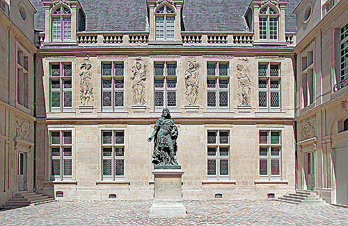 Carnavalet - Histoire de Paris cour d'honneur