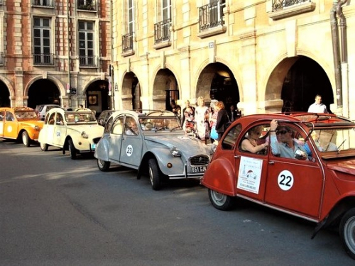 Paris 2CV