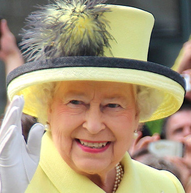 Elizabeth_II_in_Berlin_2015_(cropped)