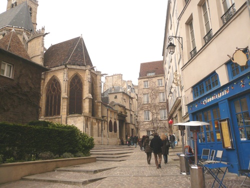 rue des Barres et Eglise St Gervais (IVe), vue générale