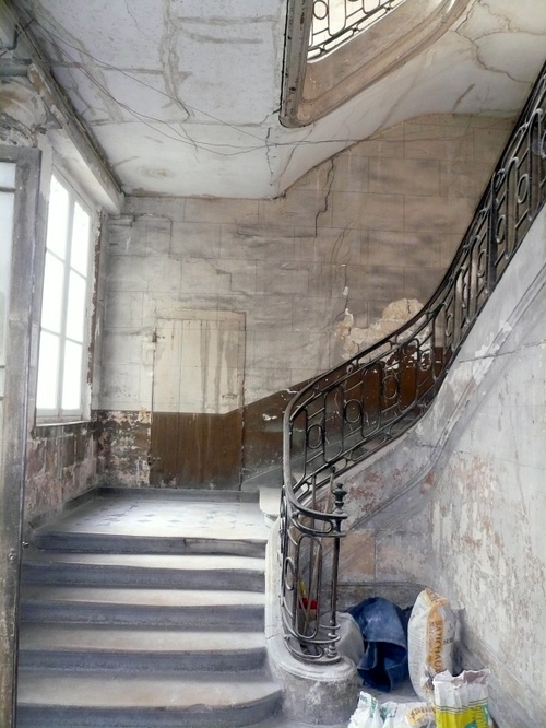 Place des Vosges, escalier